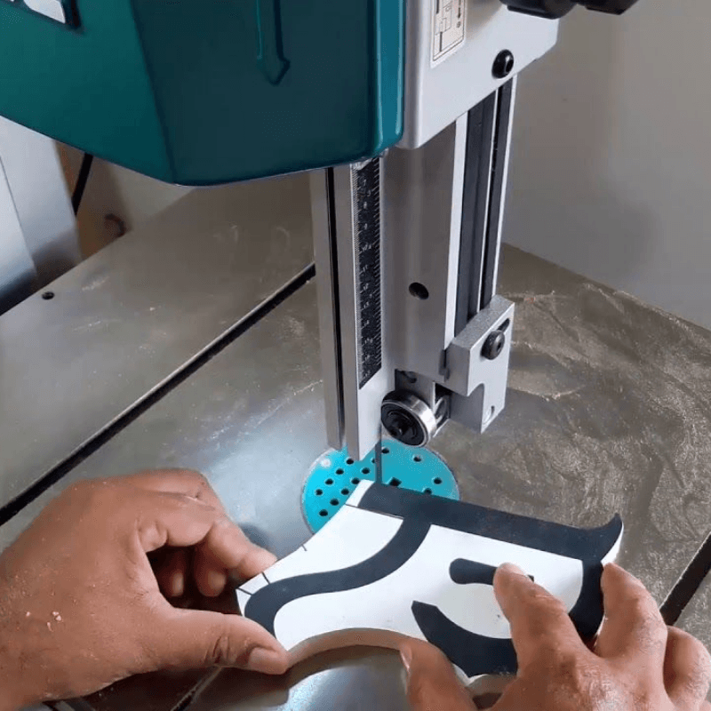 Makita LB1200F Ленточная пила 3