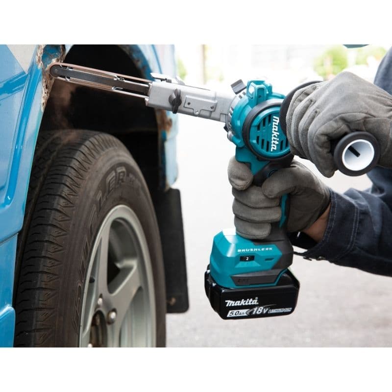 Makita DBS180RTJ Аккумуляторная ленточная шлифмашина 4